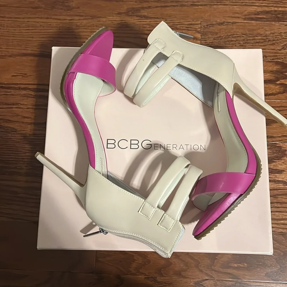 BCBGeneration - Picture 3 of 3